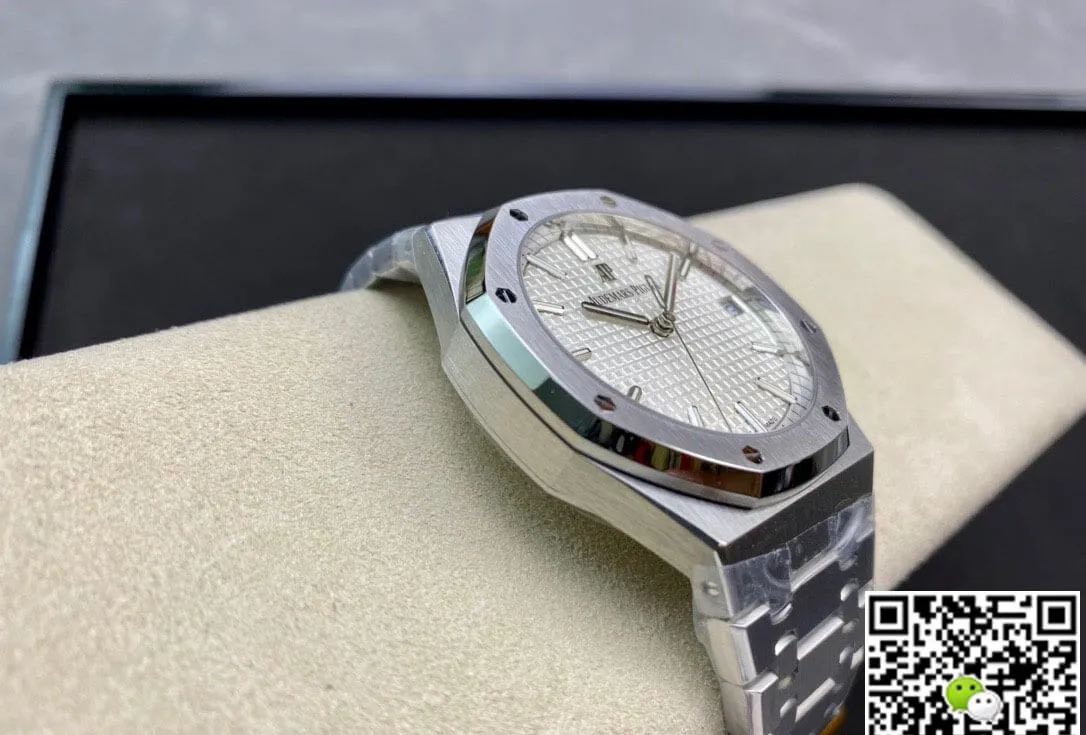 Audemars Piguet Royal Oak 15500ST.OO.1220ST.04 ZF Factory 1:1 Best Edition Replica Watch Titanium Case